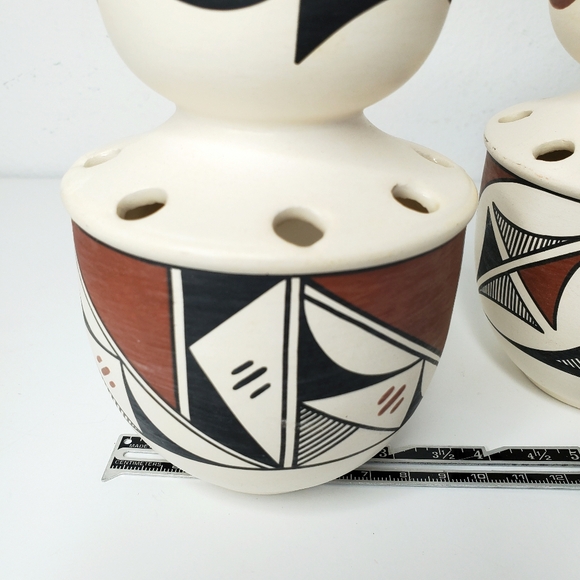 Handmade Native American Olguin Isleta Pueblo Pottery Flower Vase Southwestern - Picture 11 of 11